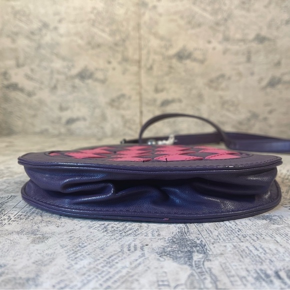 Skunkfunk Woven Clutch Purple and Pink crossbody bag - Picture 6 of 11